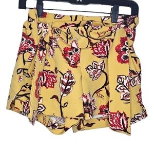 Like an Angel Floral Shorts with Belt Size Small